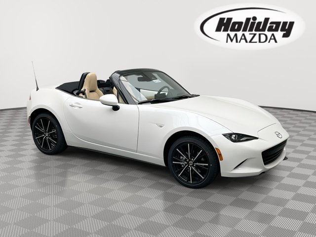 2026 Mazda MX-5 Miata Grand Touring's photo