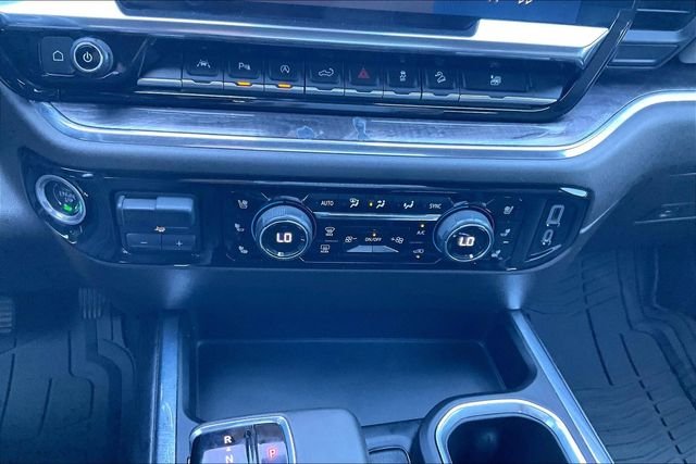 Used 2023 Iridescent Pearl Tricoat Chevrolet LTZ image 31