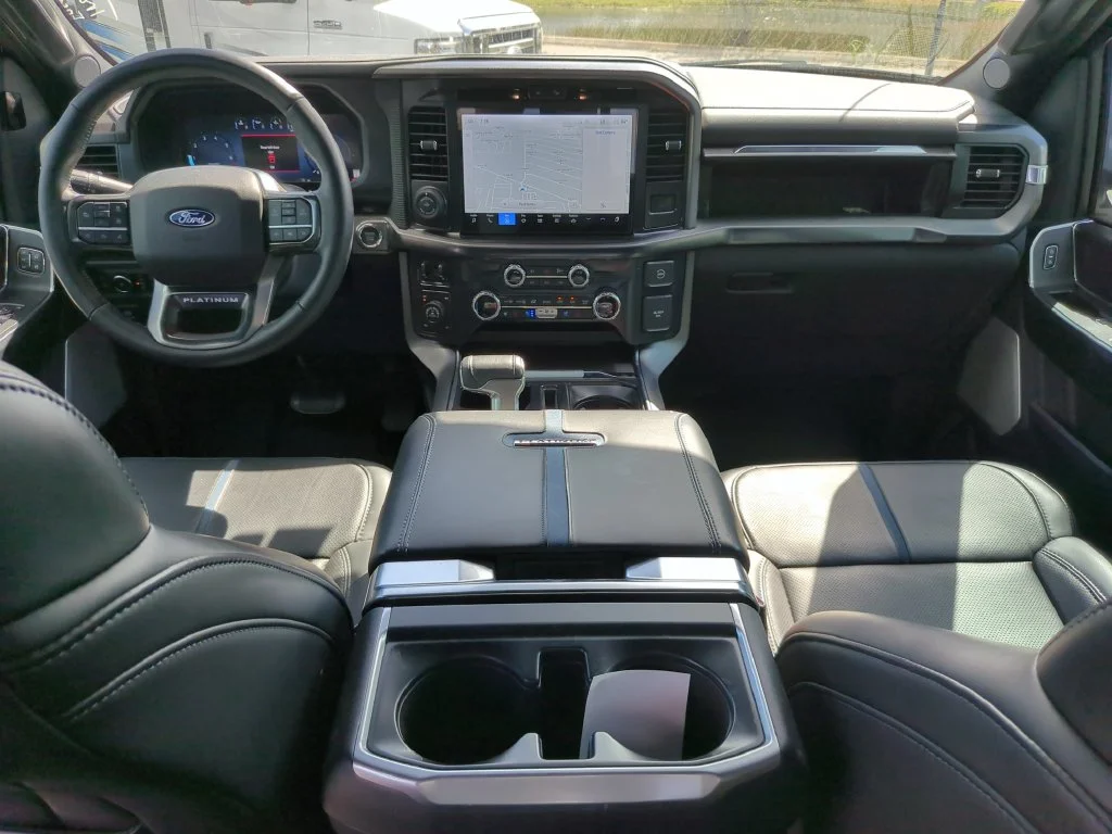 Used 2025 Agate Black Metallic Ford Platinum image 19