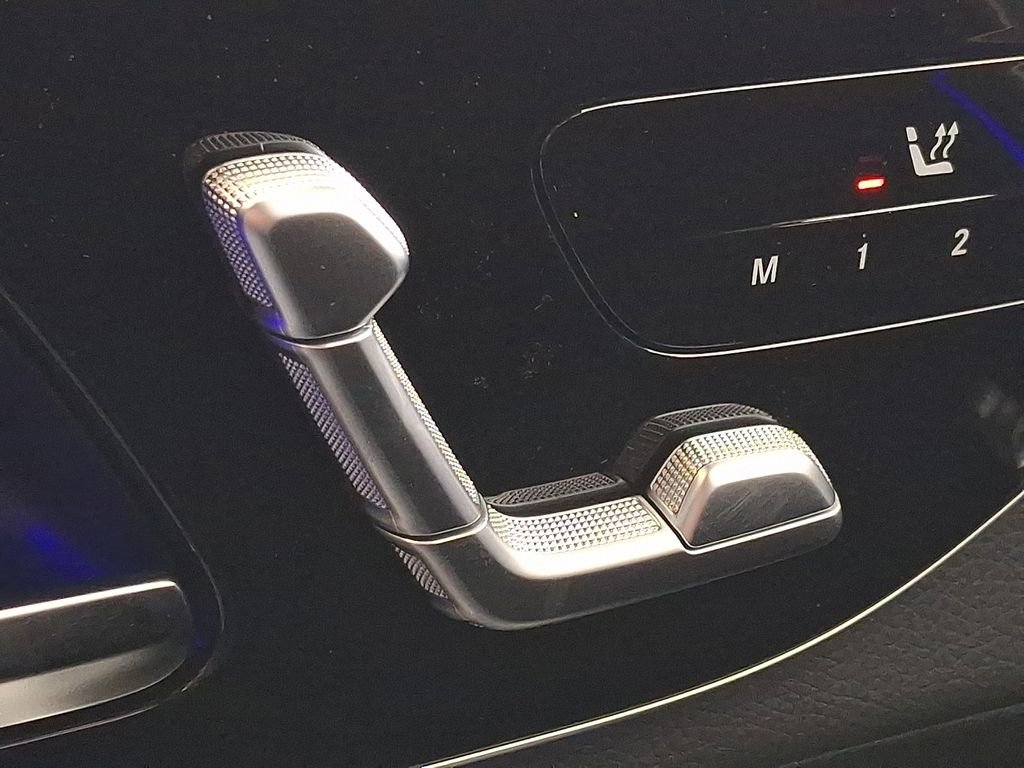 New 2026 Obsidian Black Metallic Mercedes-Benz GLC 300 image 50