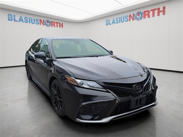 2023 Toyota Camry XSE photo 3