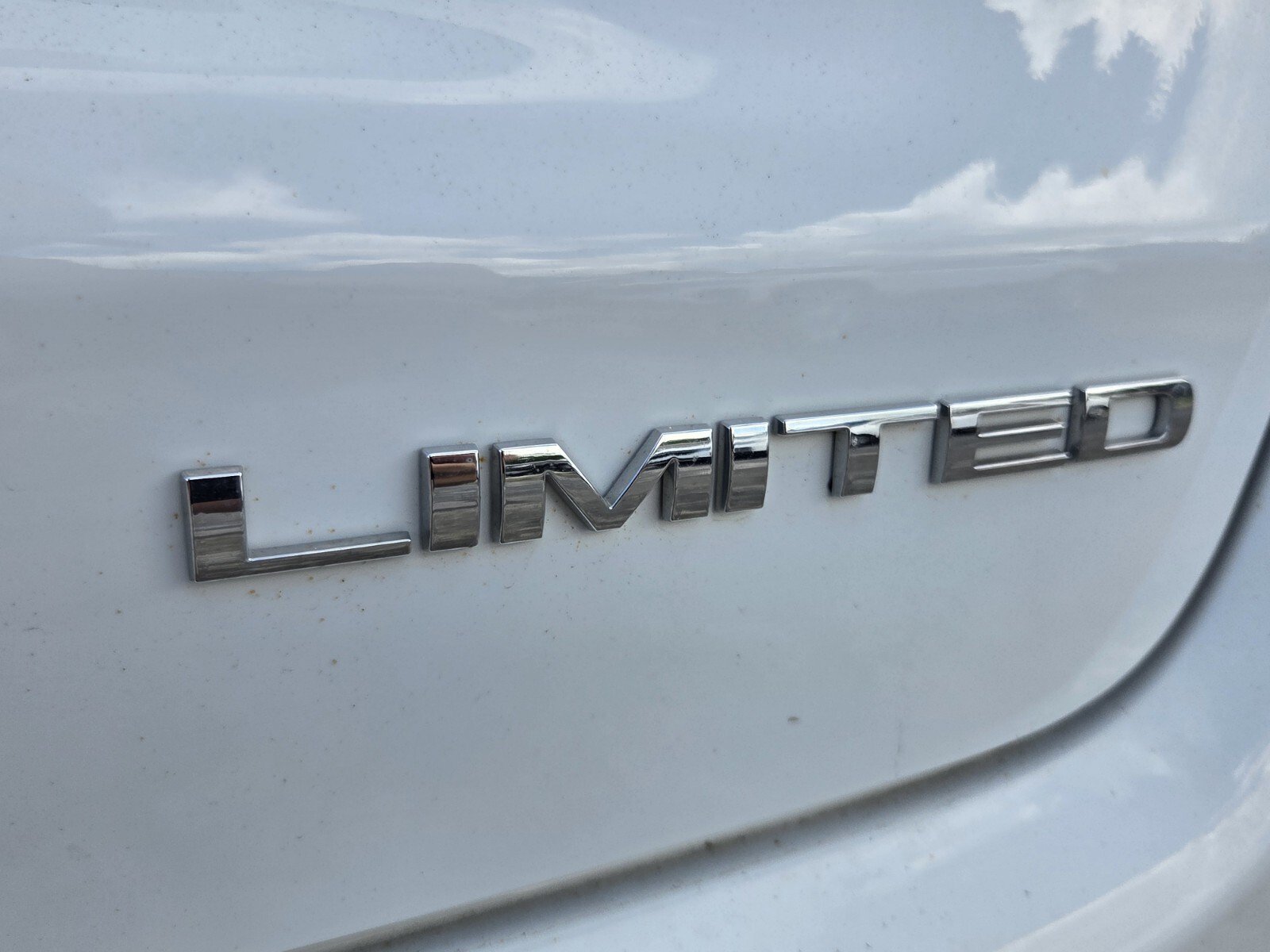 Used 2025 Bright White Clearcoat Jeep Limited image 14