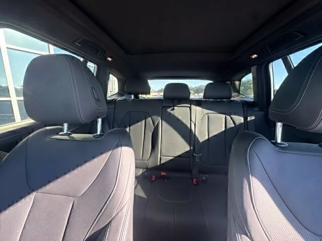 Used 2024 Gray BMW sDrive30i image 18