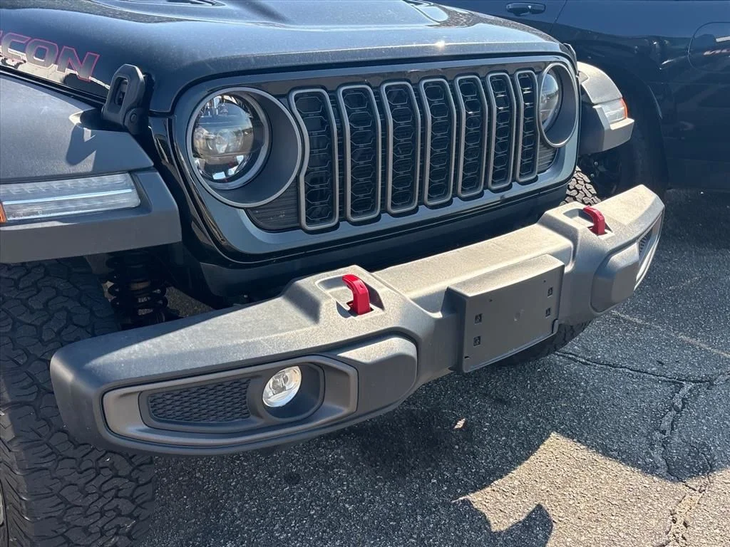 Used 2025 Black Jeep Rubicon image 6
