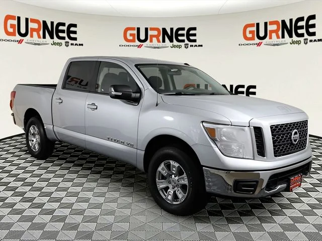 Used 2019 Silver Nissan SV image 14