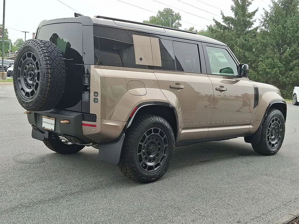 New 2026 Brown Land Rover OCTA image 3