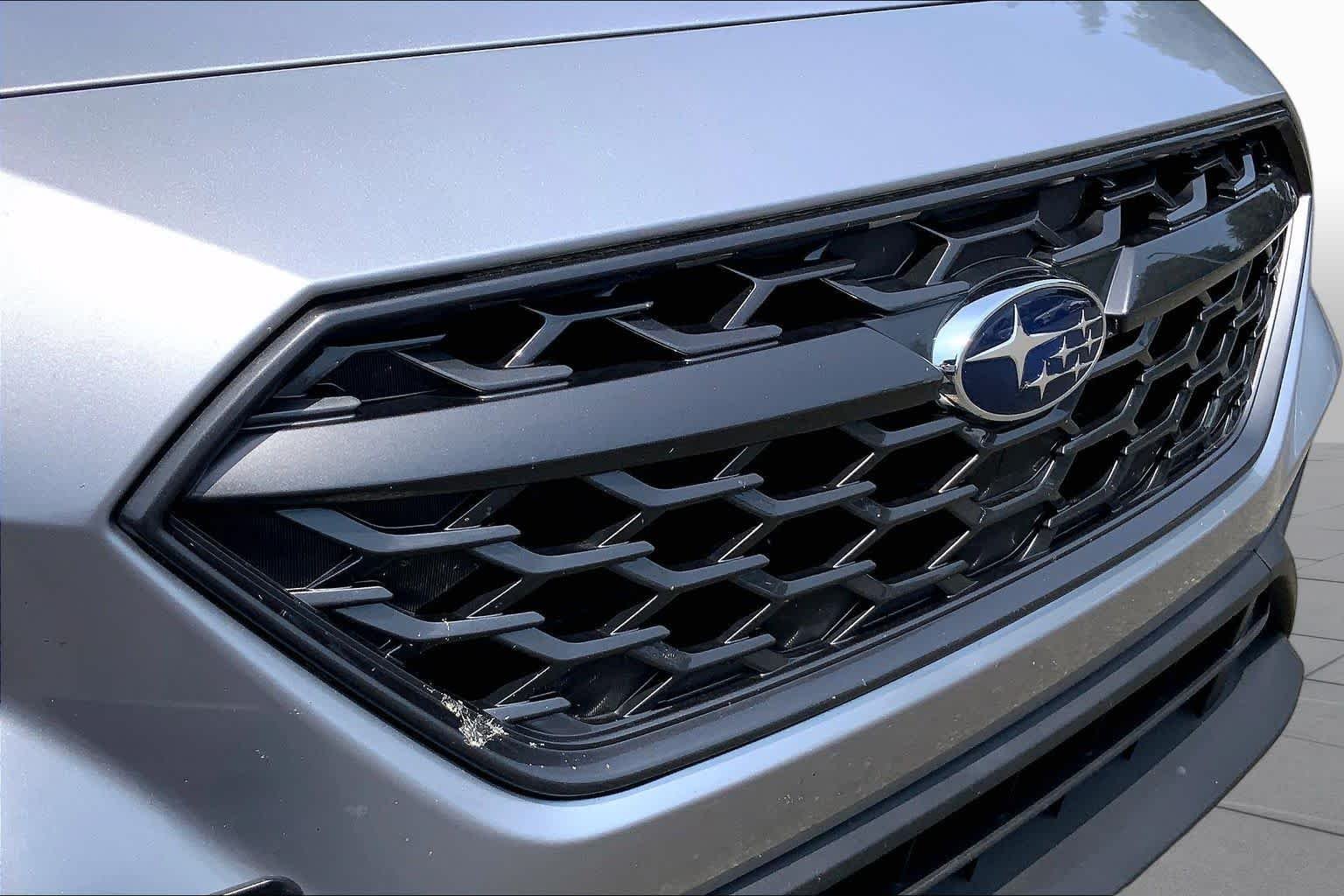 Used 2022 Ice Silver Metallic Subaru  image 30