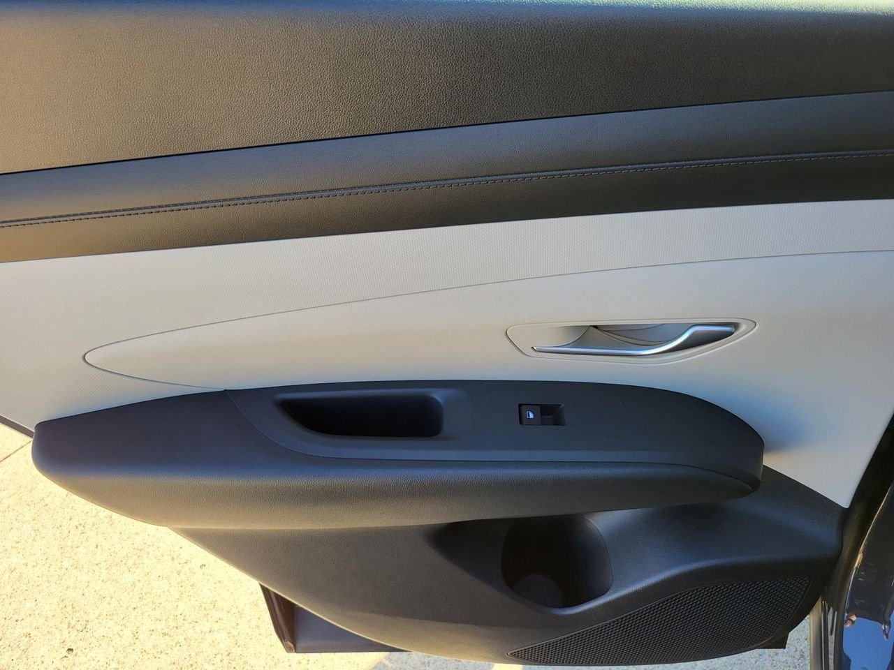 New 2026 Ecotronic Gray Hyundai SE FWD image 9