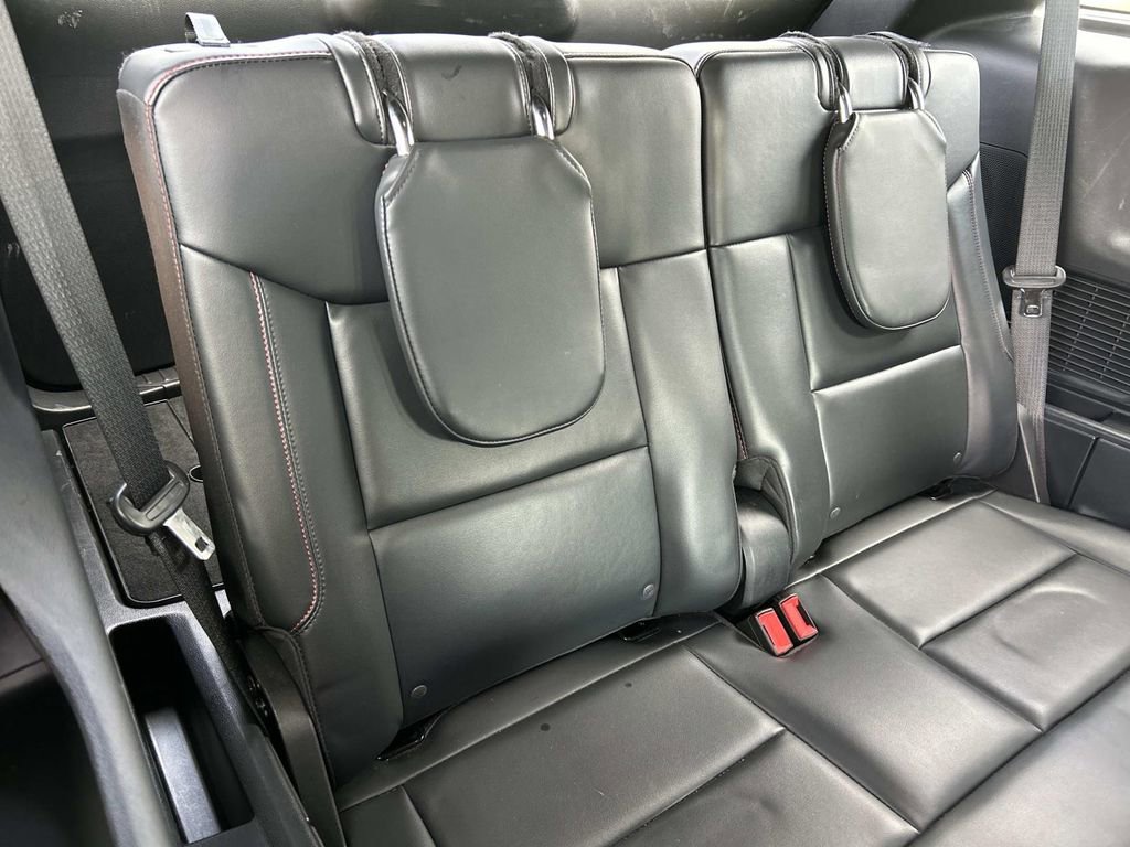 Used 2025 Agate Black Metal Ford ST-Line image 21