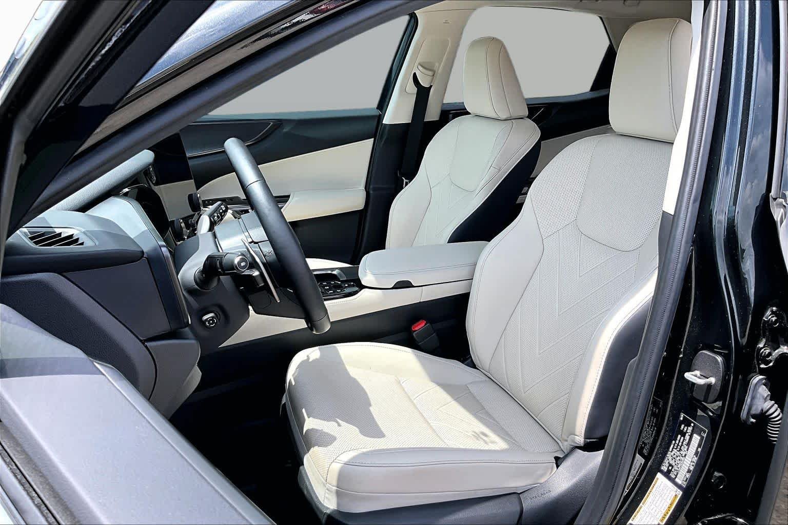 Used 2025 Caviar Lexus Luxury image 8
