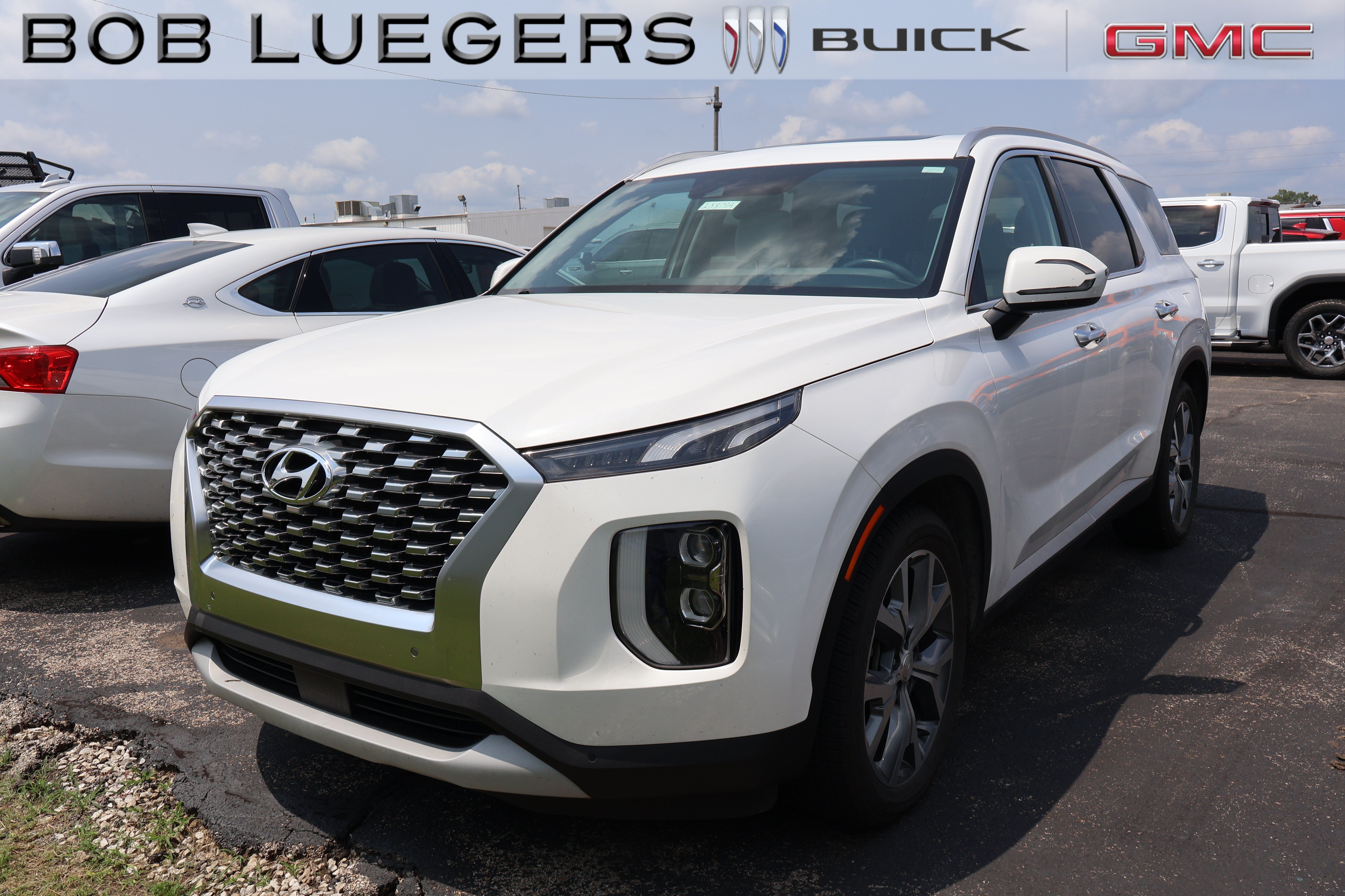 Used 2020 White Hyundai SEL image 2