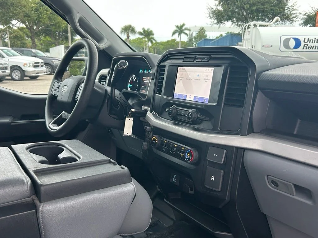 Used 2023 Oxford White Ford XL image 26