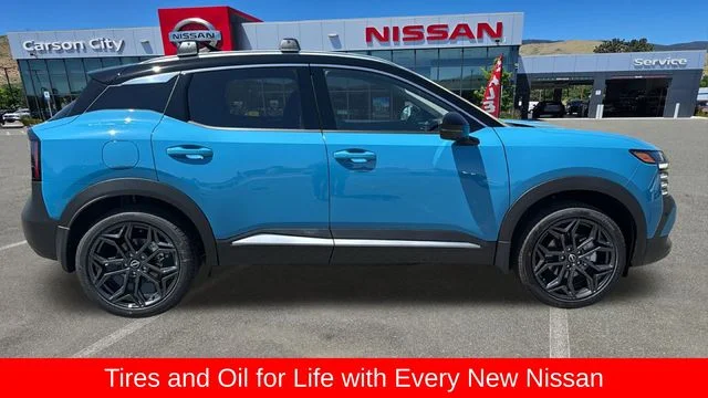 New 2026 Arctic Ice Blue Metallic / Super Black Two-tone Nissan SR image 2
