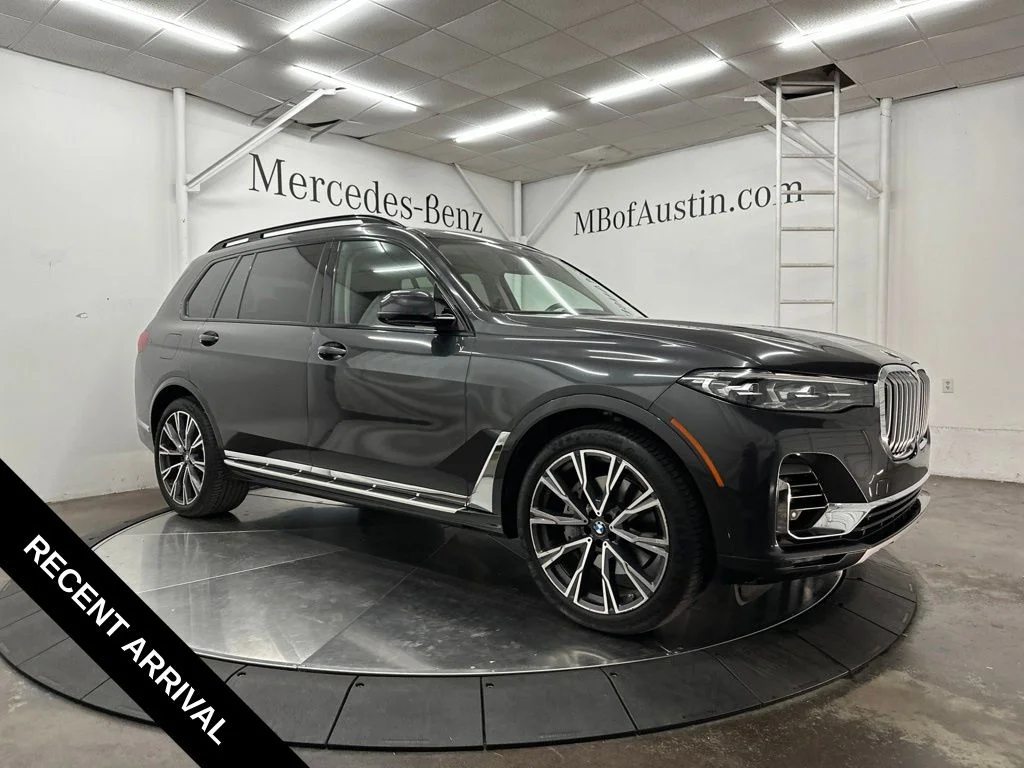 Used 2022 Dark Graphite Metallic BMW xDrive40i image 1