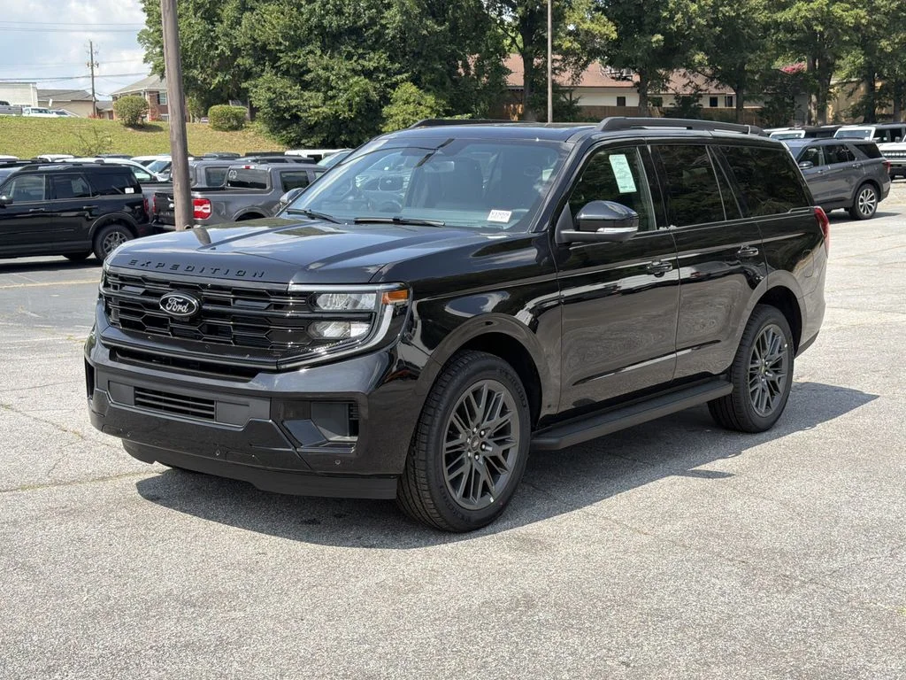 New 2026 Black Ford Platinum image 3