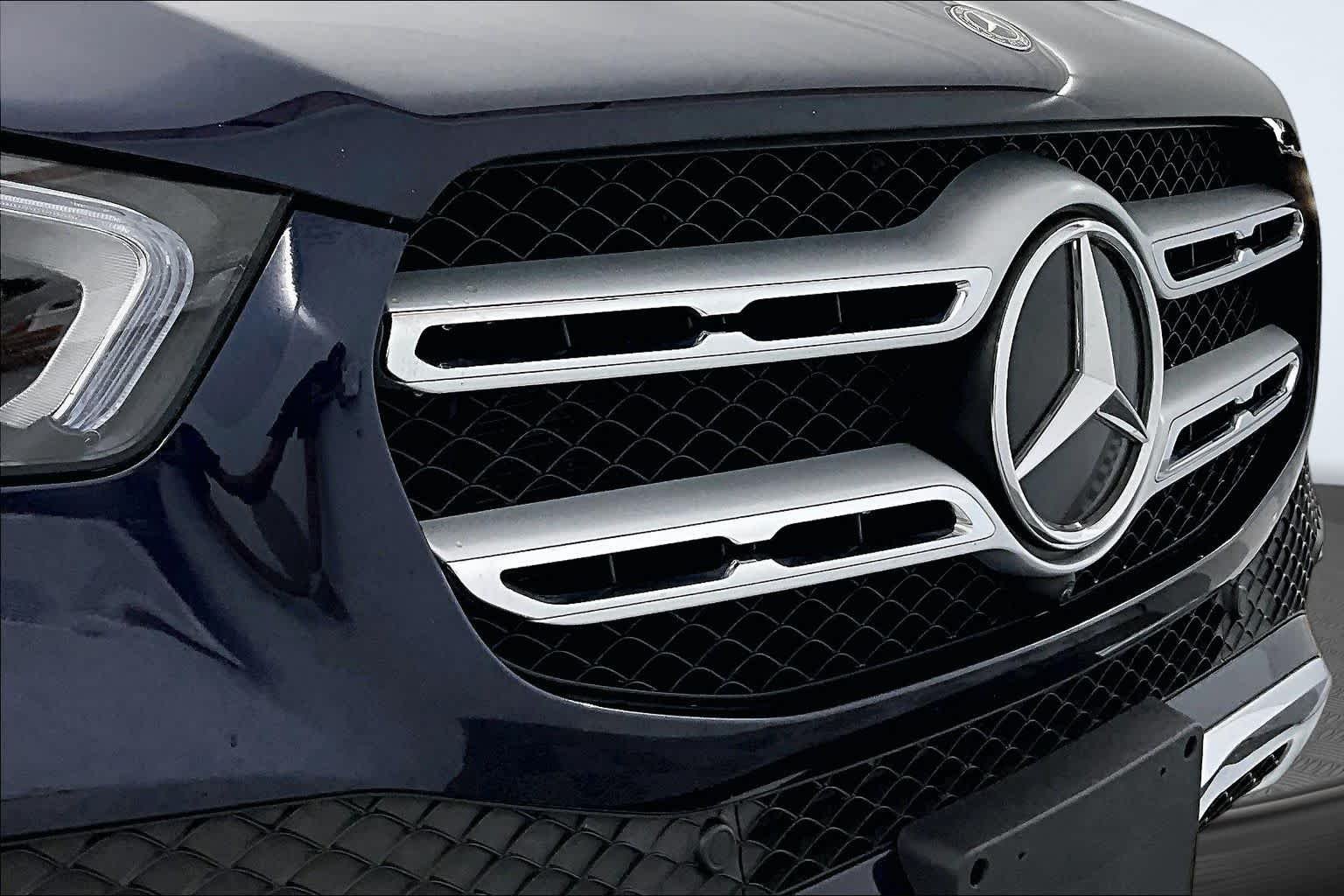 Used 2020 Lunar Blue Metallic Mercedes-Benz GLE 350 image 26