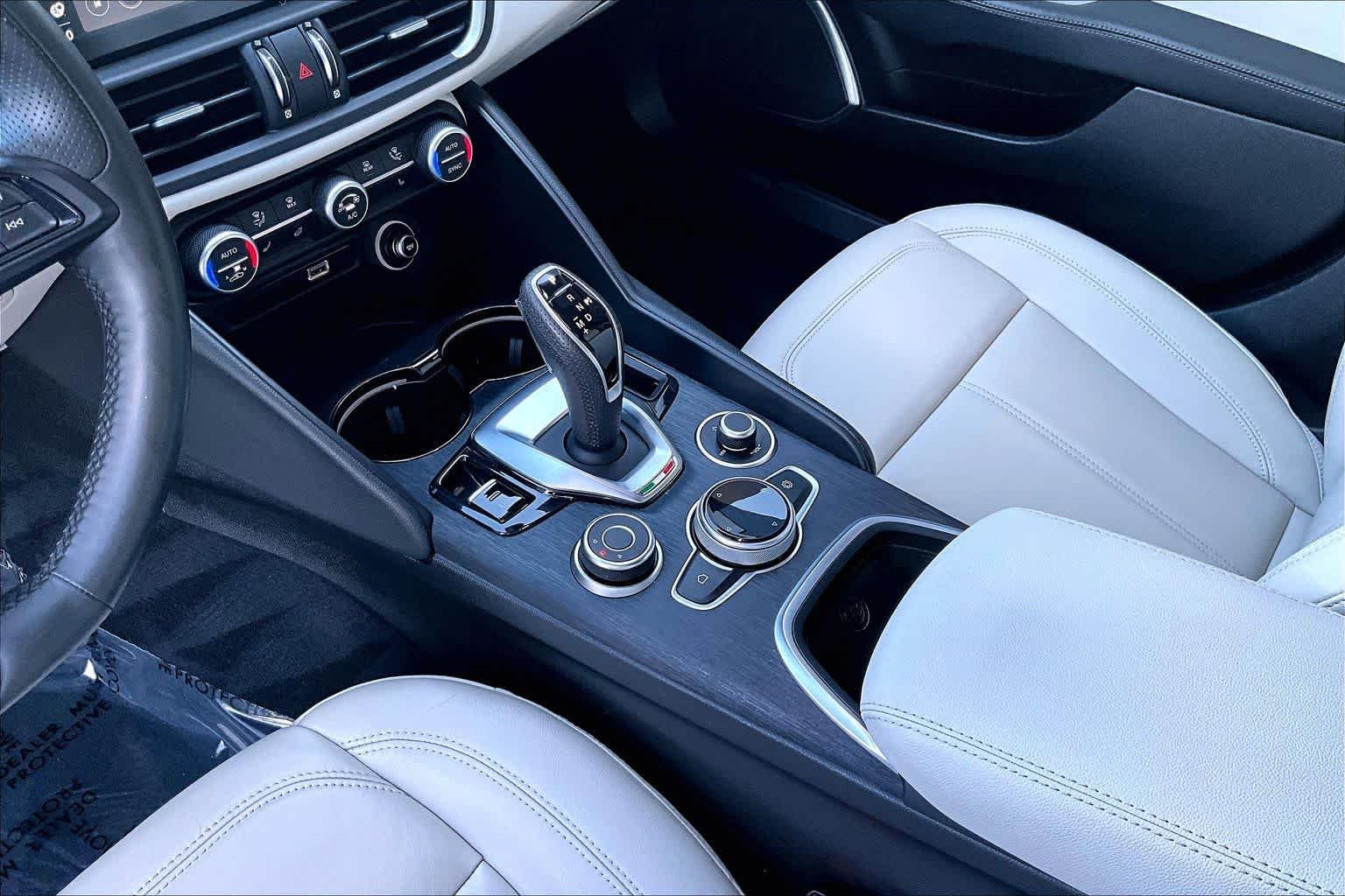 Used 2020 Alfa Rosso Alfa Romeo  image 15