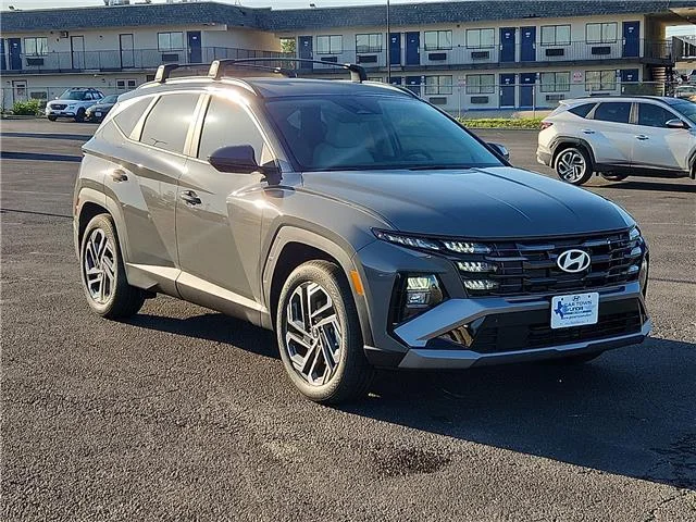 New 2026 Hampton Gray Hyundai SEL image 6