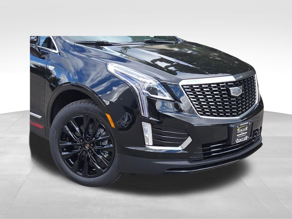 2025 Cadillac XT5 Luxury - Photo 2