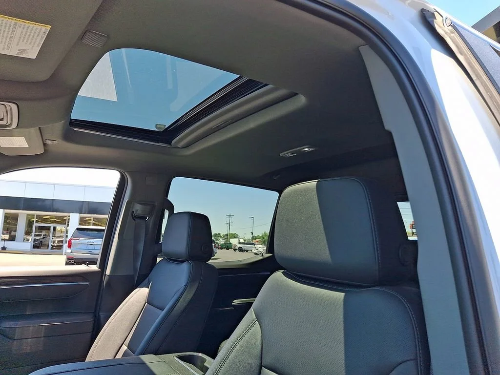 Used 2026 Glacier White Tricoat GMC SLT image 14