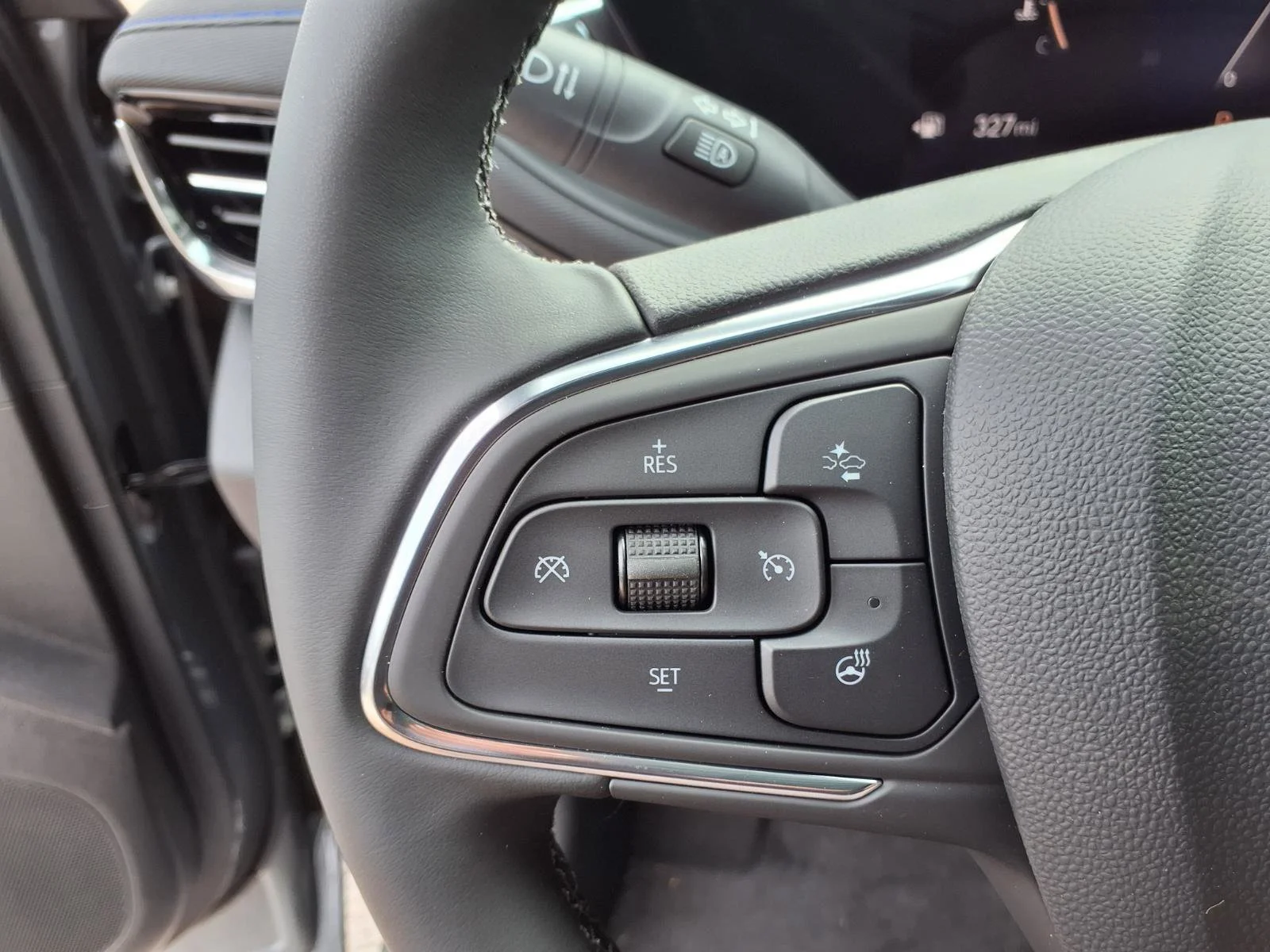 2026 Buick Envista Sport Touring - Photo 7