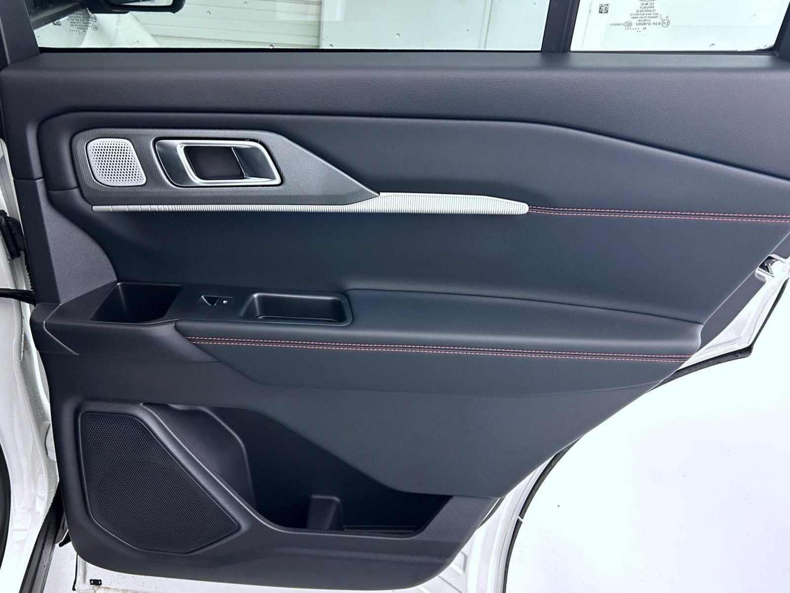 New 2027 Star White Metallic Tri-Coat Ford ST image 17