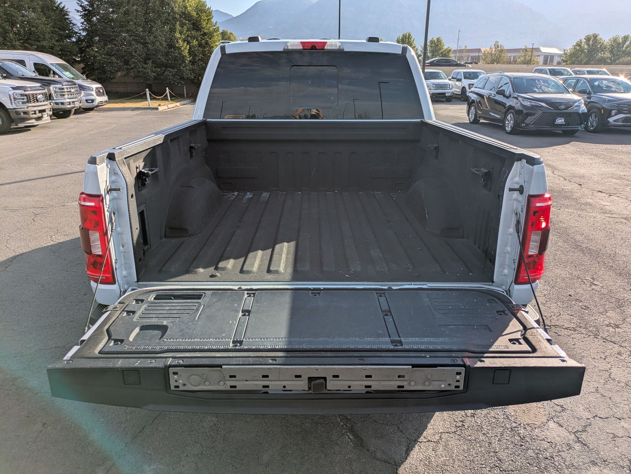 Used 2021 White Metallic Ford XLT image 29