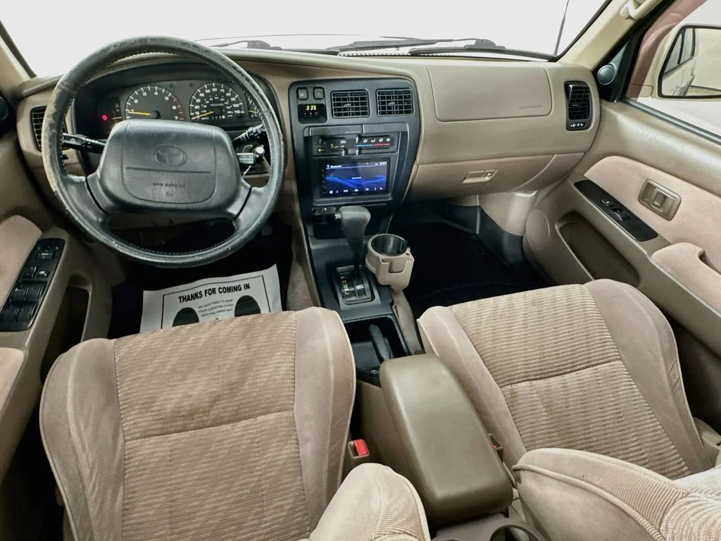 Used 1997  Toyota SR5 image 24