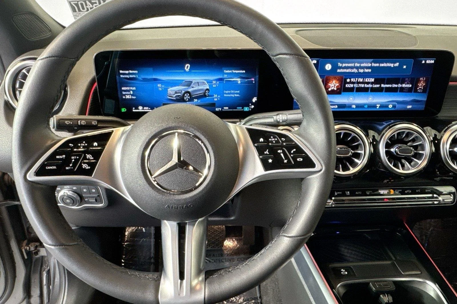Used 2026 Mountain Grey Metallic Mercedes-Benz GLB 250 image 11