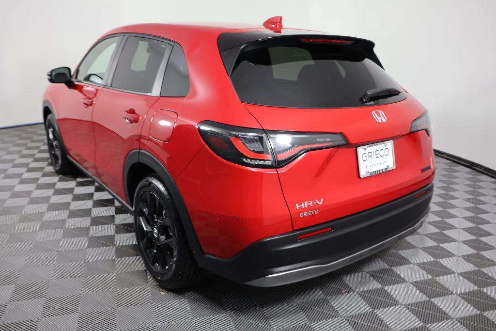 Used 2024 Milano Red Honda Sport image 6
