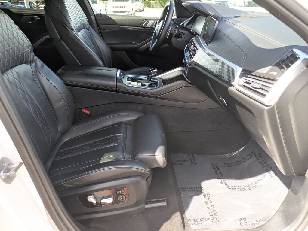 Used 2023 White BMW xDrive40i image 24
