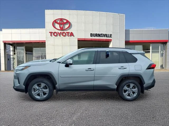 Certified Used 2022 SILVER SKY METALLIC Toyota  image 7