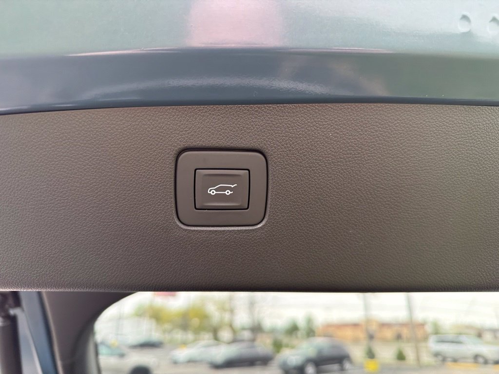 Used 2026 Blue Buick Sport Touring image 17