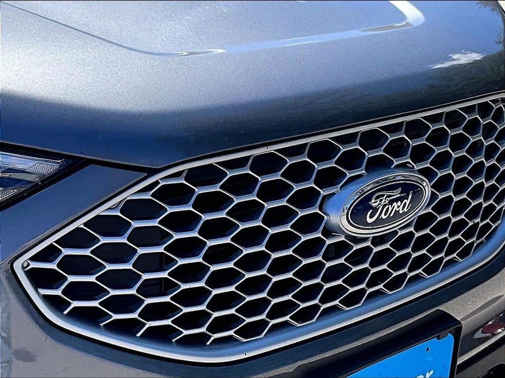 Used 2024 Gray Metallic Ford SEL image 31