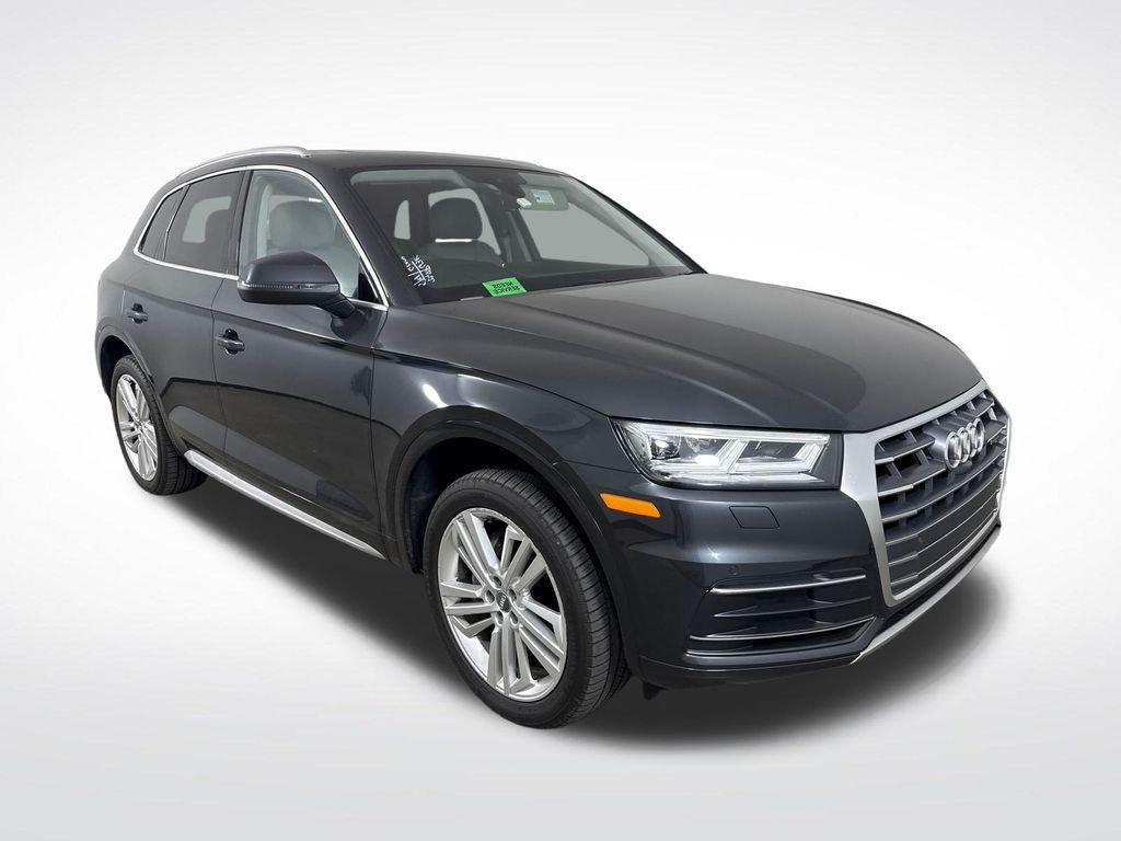 2018 Audi Q5 2.0T quattro S tronic Prestige's photo