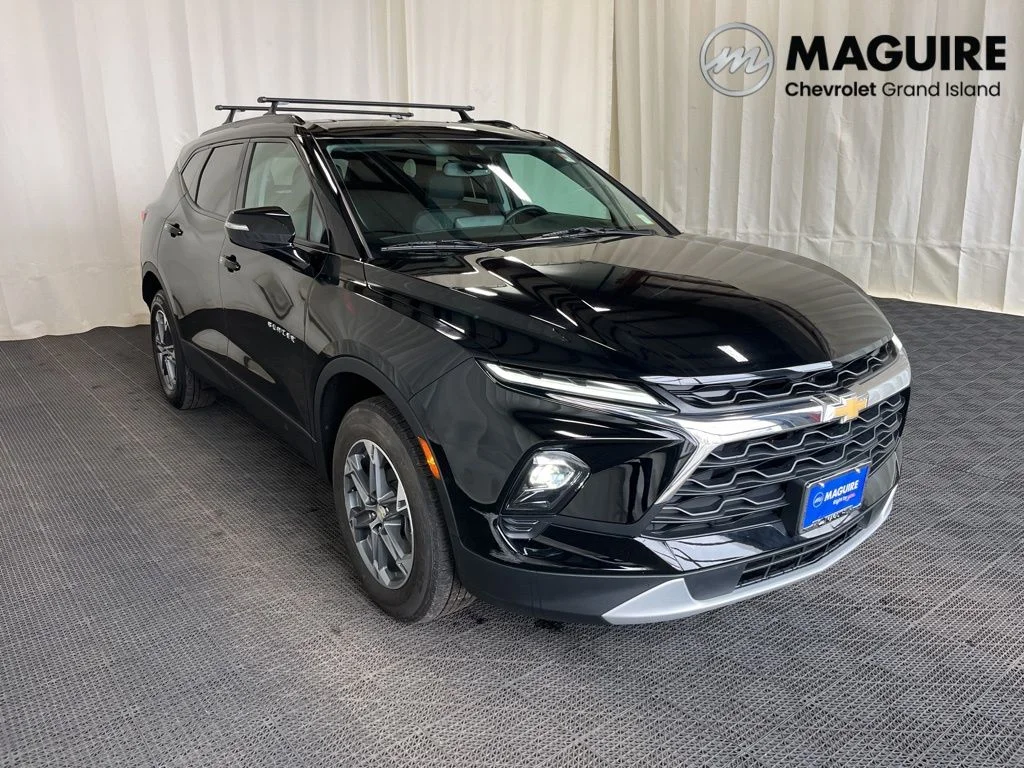 Used 2023 Black Chevrolet LT image 29