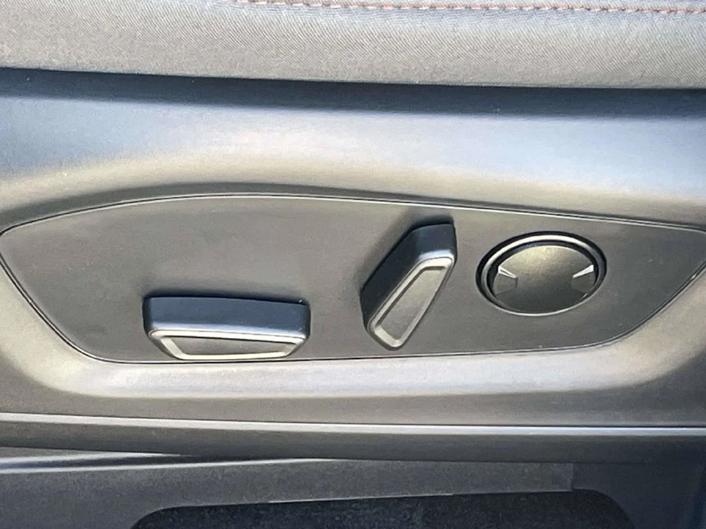 New 2027 Gray Ford Active image 14
