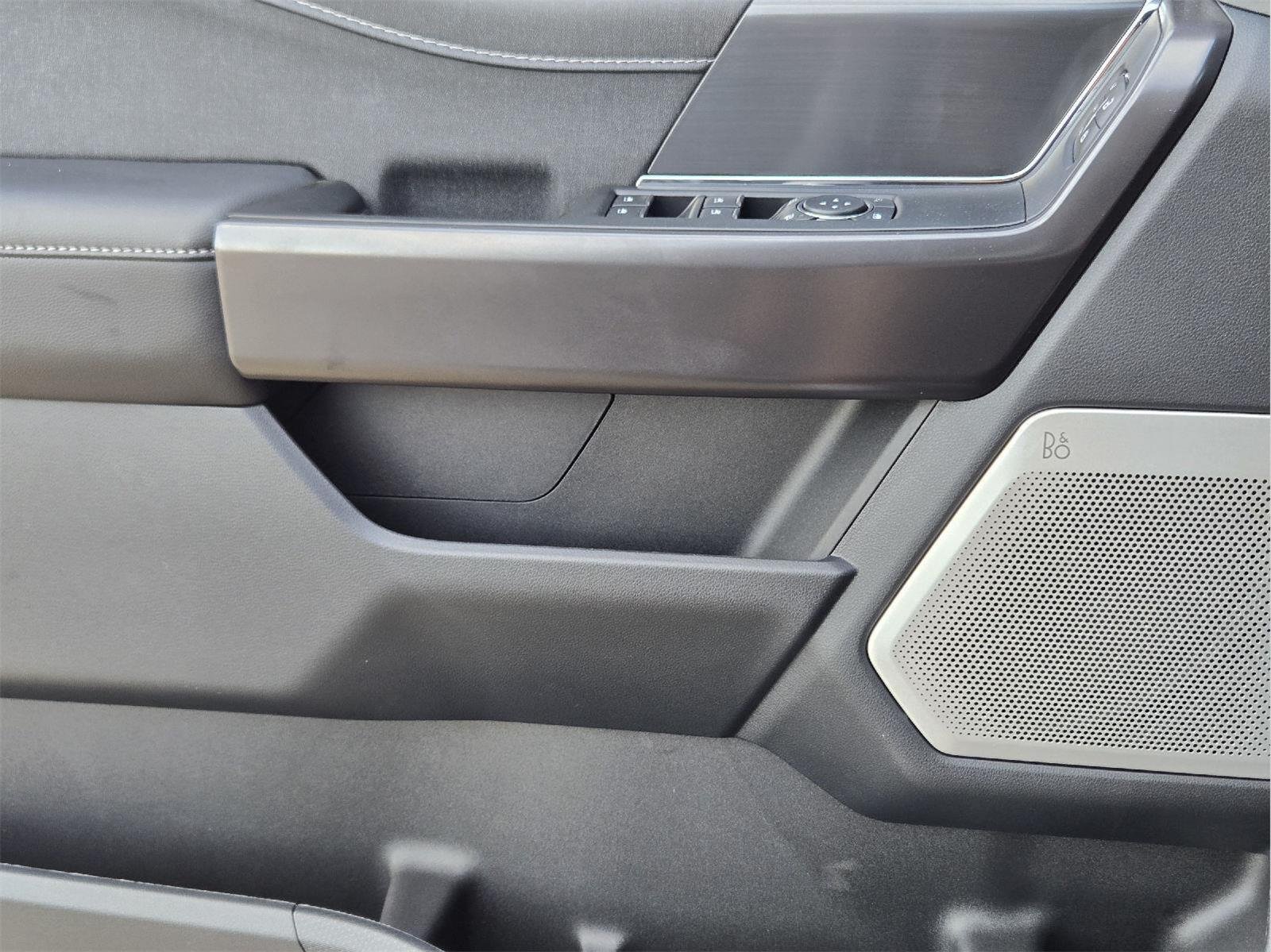 New 2026 Carbonized Gray Metallic FORD Lariat® image 15