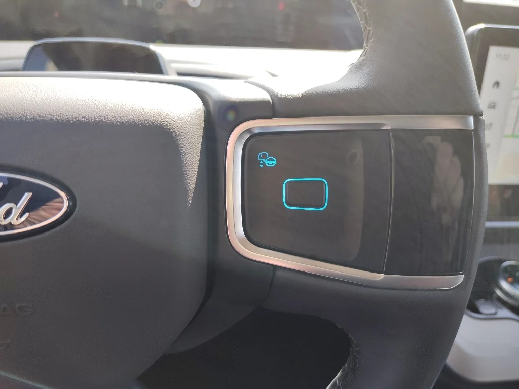 New 2026 Agate Black Metallic Ford MAX Active image 20