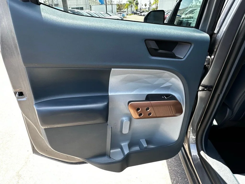 Used 2022 Gray Ford Lariat image 19