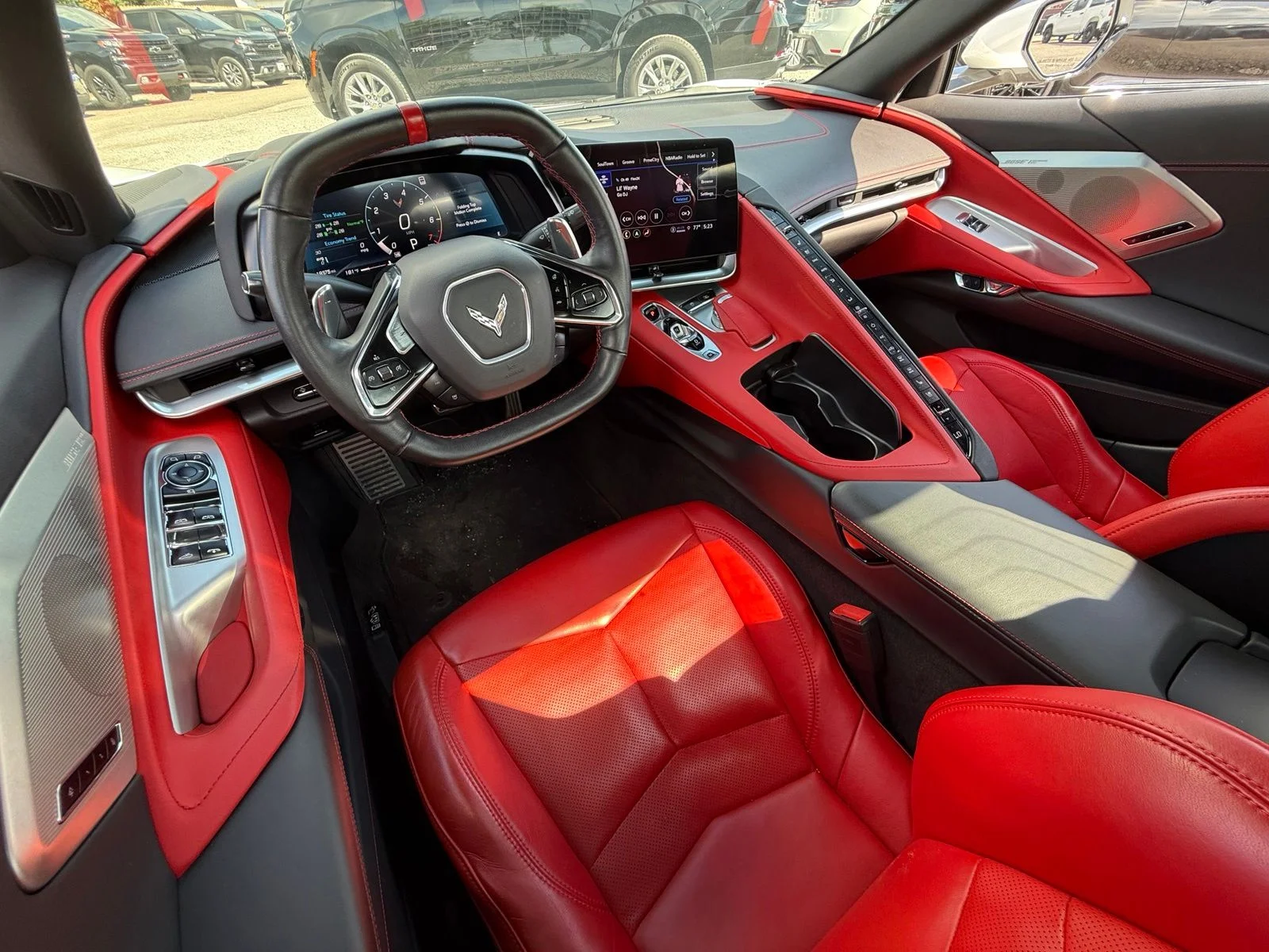 Used 2023 White Chevrolet Stingray image 13