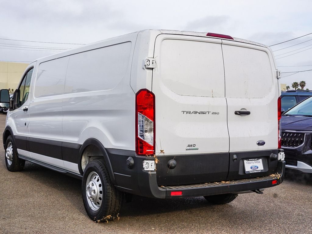 New 2025 Oxford White Ford Base image 4