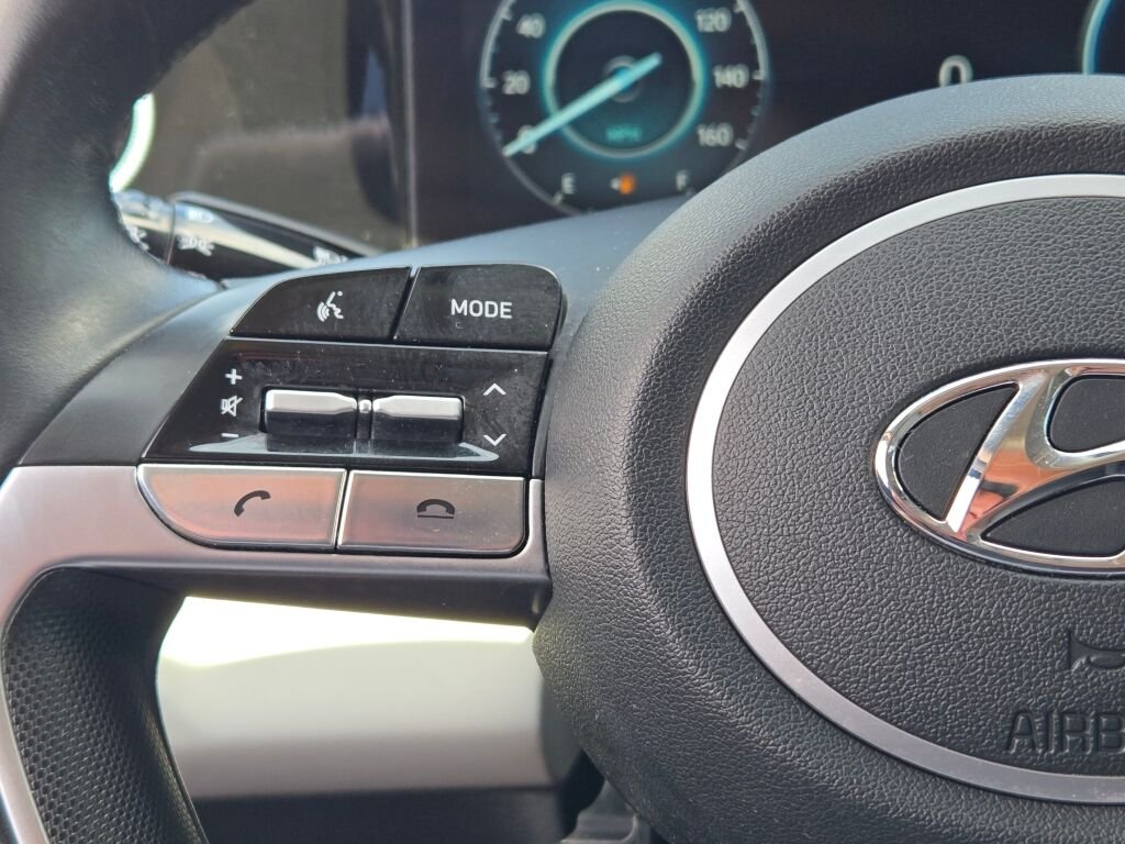 Used 2022 Black Hyundai Limited image 31
