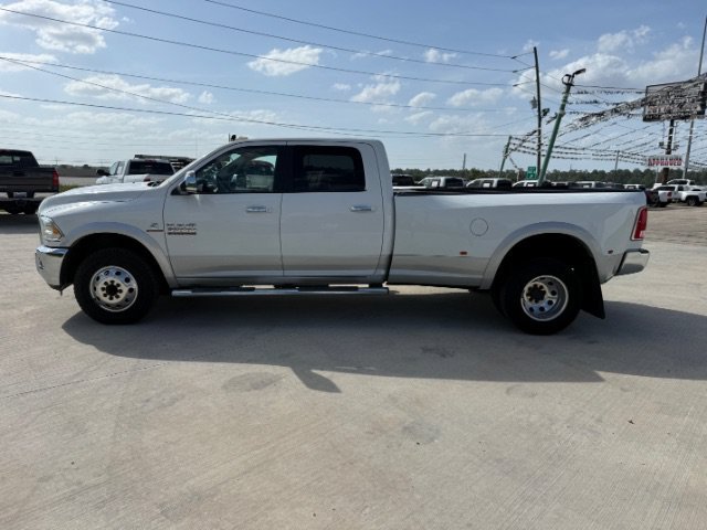 Used 2014 Bright White Clearcoat Ram Laramie image 2