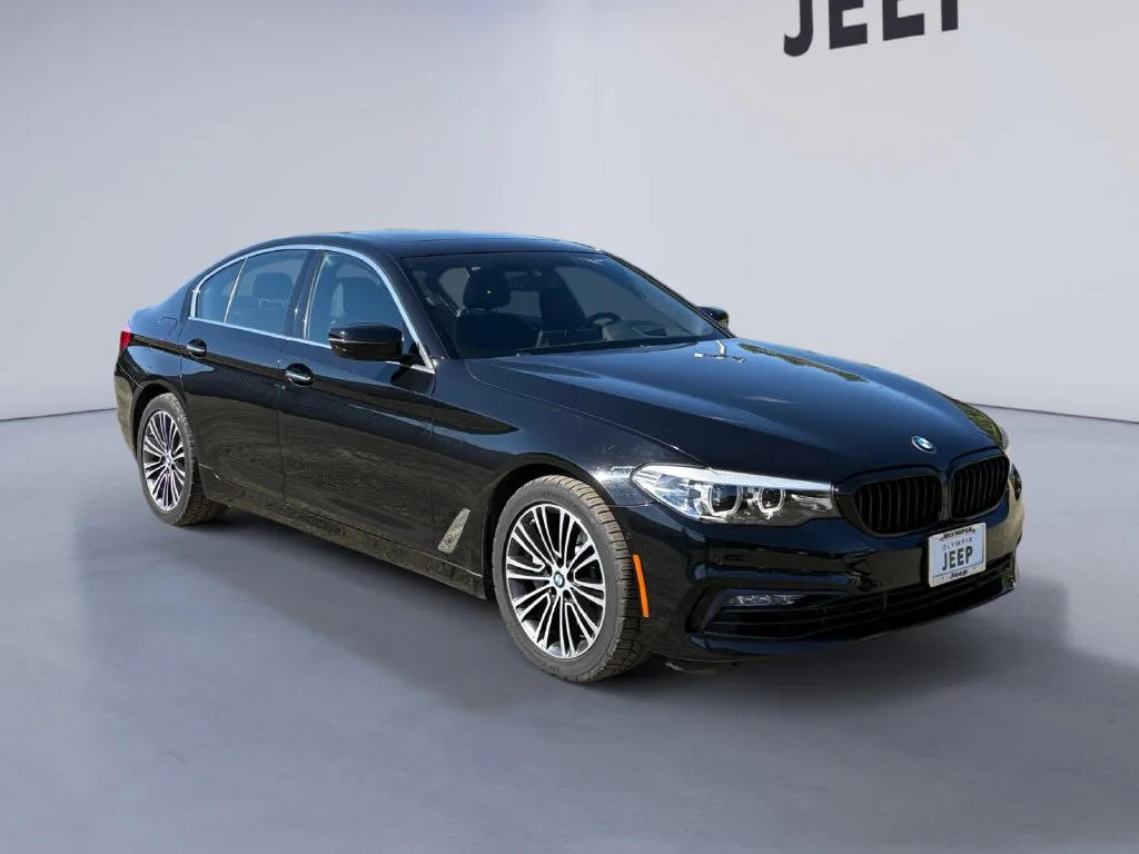 Used 2017 Black BMW 530i xDrive image 5
