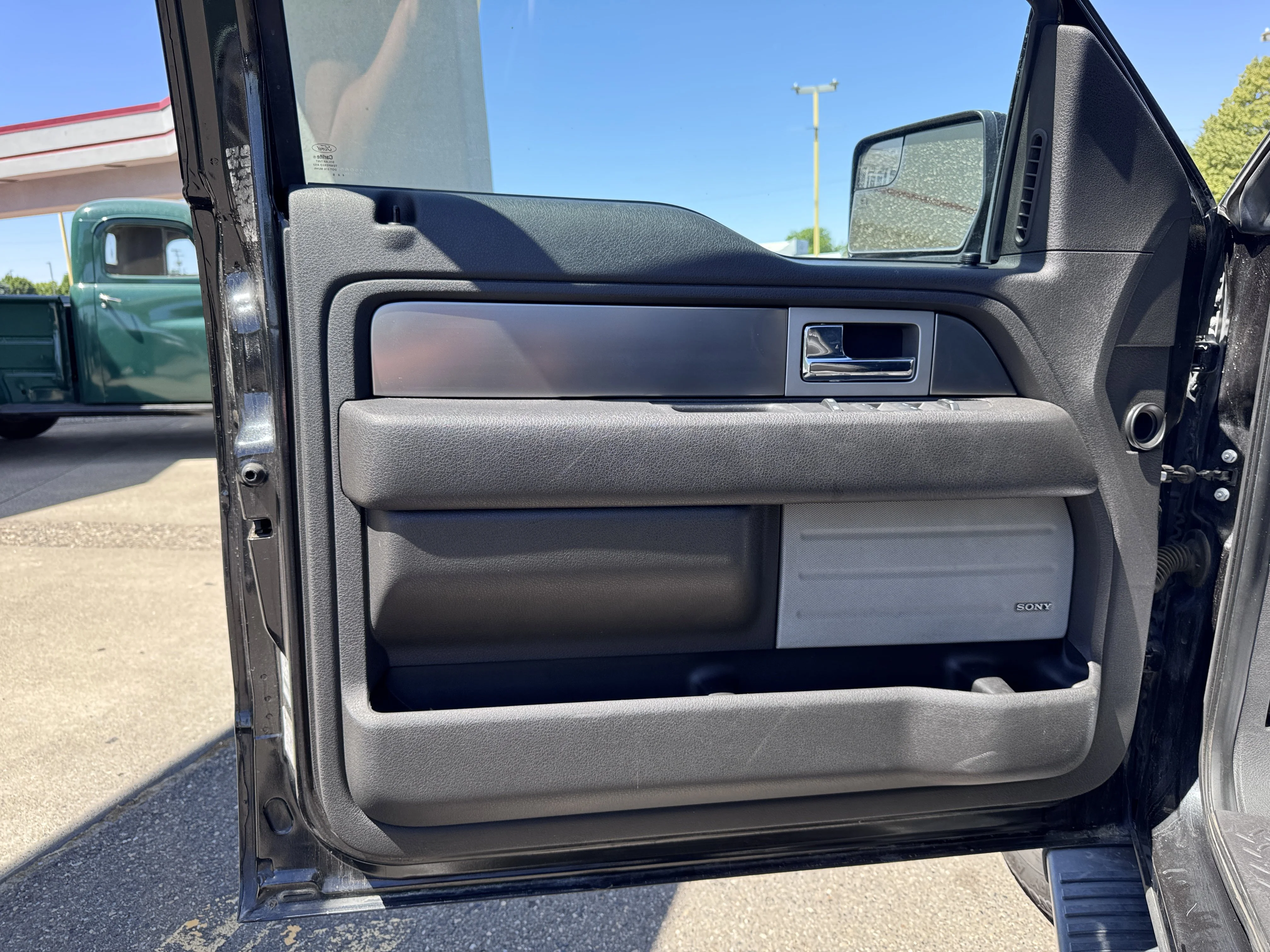 Used 2014 Black Ford FX4 image 10