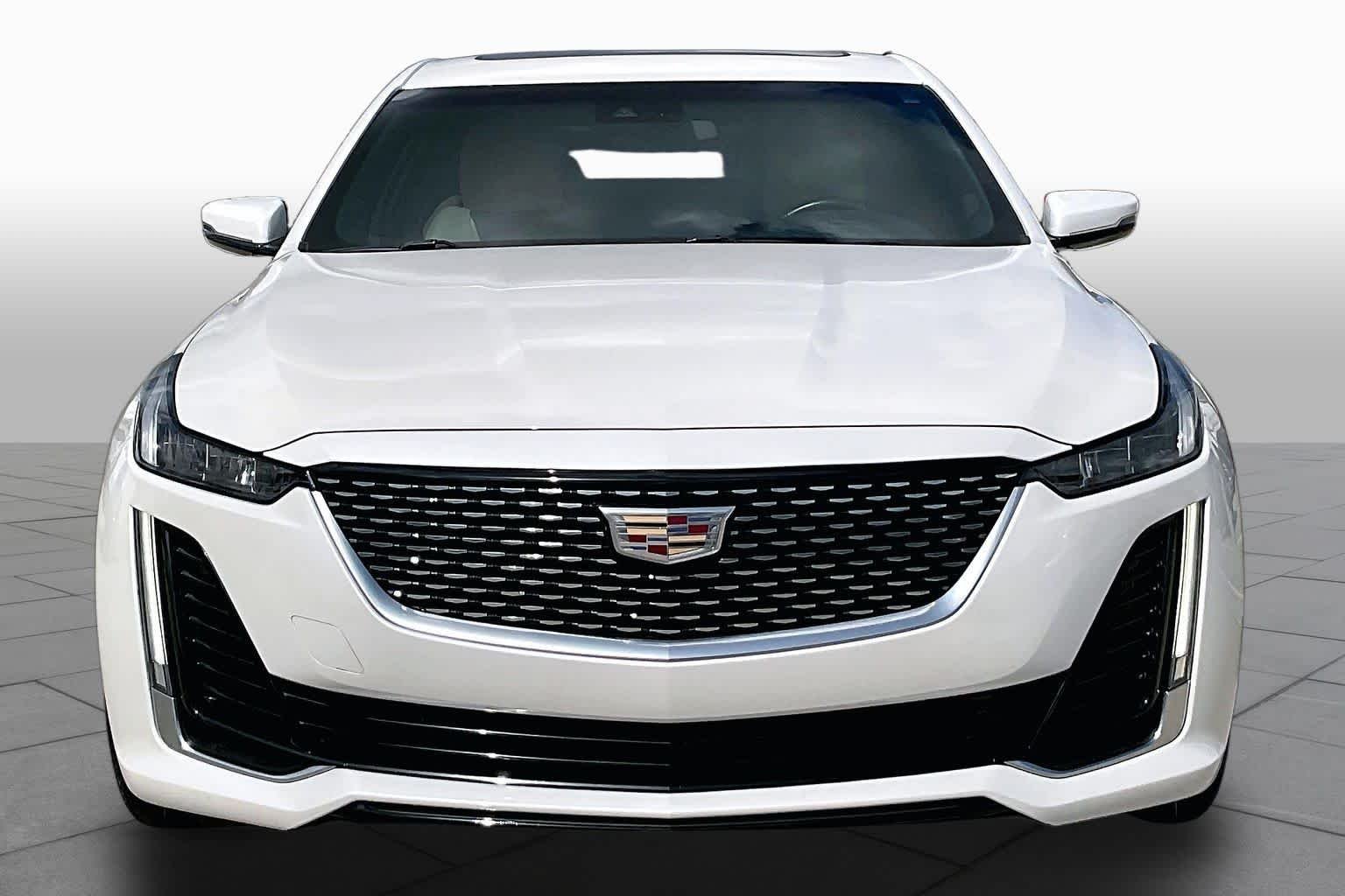 Used 2023 Crystal White Tricoat Cadillac Luxury image 4