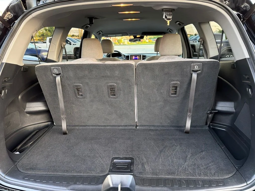Used 2019 Black Honda LX image 20