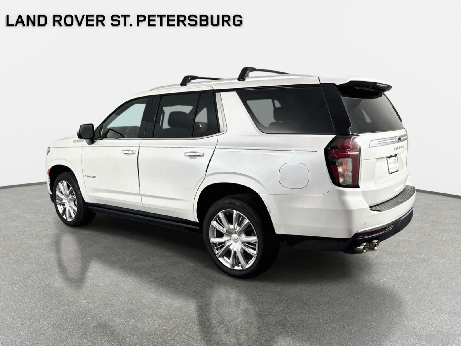 Used 2021 Iridescent Pearl Tricoat Chevrolet High Country image 7