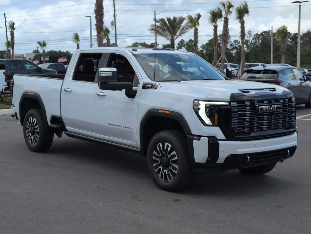 New 2026 Glacier White Tricoat GMC Denali Ultimate image 2
